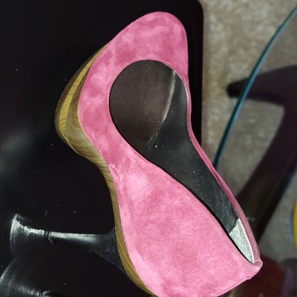 Jessica  simpson Plat form suede pumps 4inches